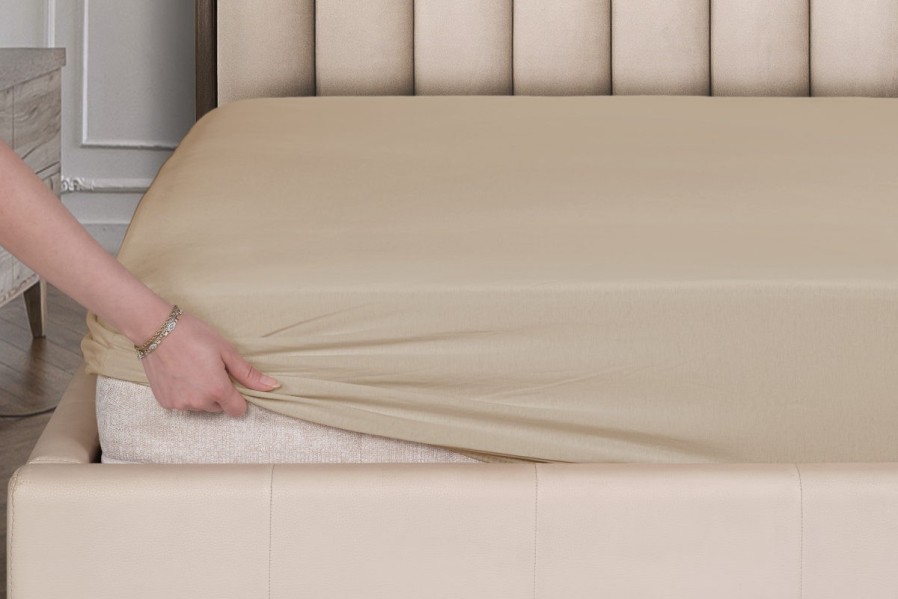 A 100%-ban természetes pamutból készült, kiváló minőségű Klinmam Home Jersey feszítőlepedő maximális alvási kényelmet és hosszú élettartamot biztosít.