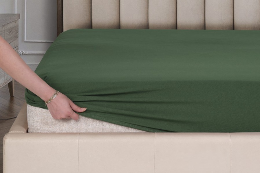 A 100%-ban természetes pamutból készült, kiváló minőségű Klinmam Home Jersey feszítőlepedő maximális alvási kényelmet és hosszú élettartamot biztosít.