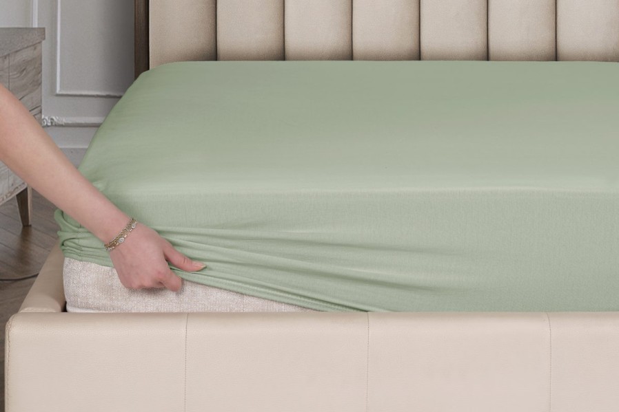 A 100%-ban természetes pamutból készült, kiváló minőségű Klinmam Home Jersey feszítőlepedő maximális alvási kényelmet és hosszú élettartamot biztosít.