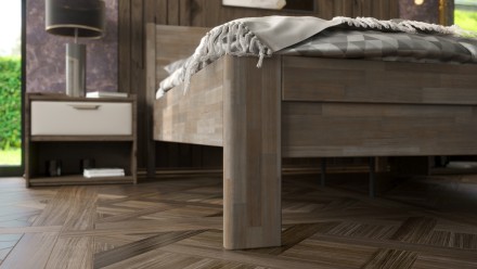 Masszív fa ágy teljes fejtámlával