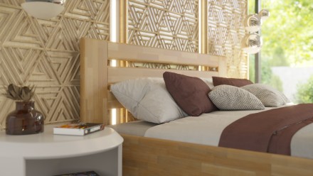 Tömörfa ágy hagyományos kivitelezésben