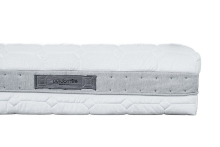 Kétféle keménységi érzet - 2, 3 | Hab matrac | Magassága 28 cm | Terhelhetőség  150 kg | Jótállás 10 év