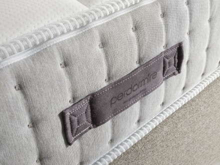 Kétféle keménységi érzet - 3, 4 | Hab matrac | Magassága 26 cm | Terhelhetőség  150 kg | Jótállás 10 év