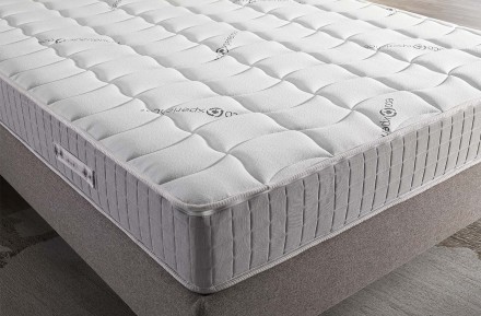 Kétféle keménységi érzet - 4, 5 | Hab matrac | Magassága 23 cm | Terhelhetőség  150 kg | Jótállás 10 év