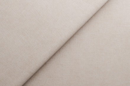 A steppelt Boston fejtámla modern hangulatával minden hálószobához illik.