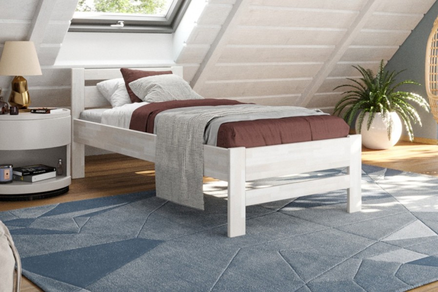 Az Emily egyszemélyes ágyként nagyon népszerű, amely remekül passzol a gyerekszobába vagy a hálószobába. A fa tökéletes illata csodálatos hangulatot teremt a szobában, ami az alváshoz tökéletes.