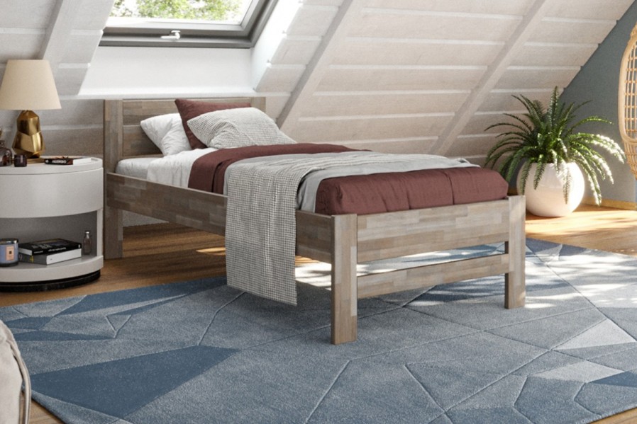 Az Emily egyszemélyes ágyként nagyon népszerű, amely remekül passzol a gyerekszobába vagy a hálószobába. A fa tökéletes illata csodálatos hangulatot teremt a szobában, ami az alváshoz tökéletes.