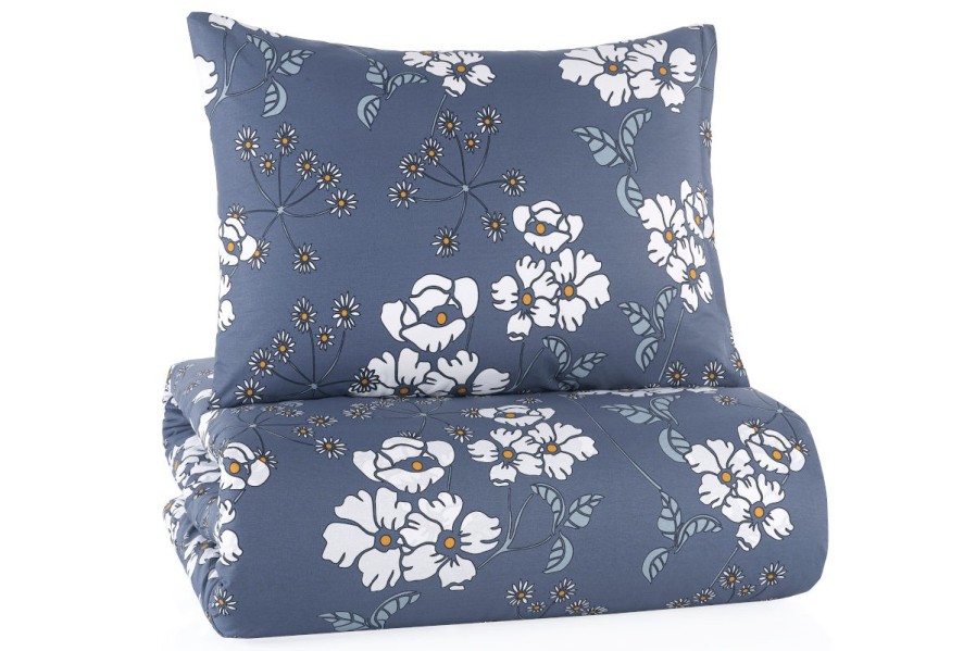 Az ágynemű kellemes tapintású, kiválóan elvezeti a nedvességet, és szinte egyáltalán nem gyűrődik.