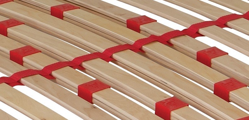 Az ágyrács összmagassága motorral együtt 18 cm. A keret magassága 5 cm