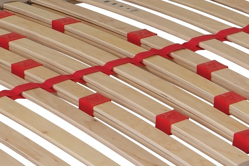 Az ágyrács összmagassága motorral együtt 18 cm. A keret magassága 5 cm