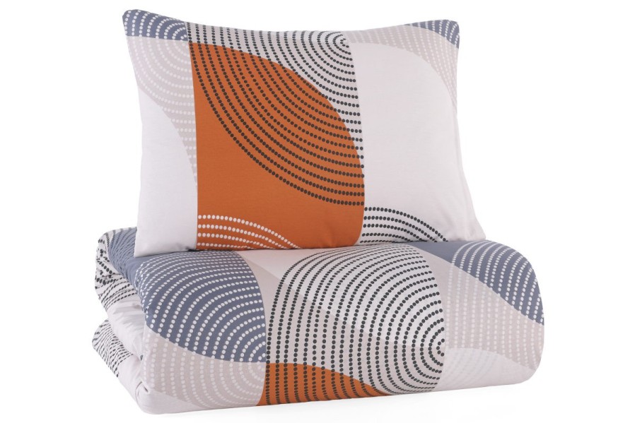 Az ágynemű kellemes tapintású, kiválóan elvezeti a nedvességet, és szinte egyáltalán nem gyűrődik.