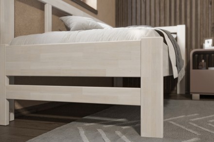 Kedveli a fa illatát? Akkor ez a tömörfa ágy tökéletes választás Önnek, mivel a legkiválóbb bükk- és tölgyfafajtákból készült, hogy megismételhetetlen hangulatot teremtsen hálószobájában.