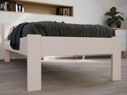 Tömör bükk vagy tölgy ágy