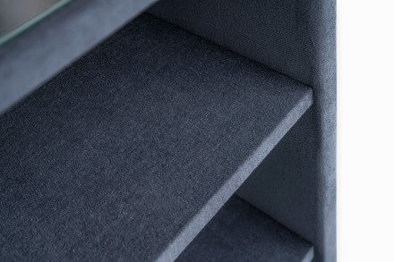 Polcos éjjeliszekrény