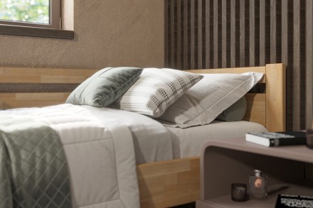 Az Emily egyszemélyes ágyként nagyon népszerű, amely remekül passzol a gyerekszobába vagy a hálószobába. A fa tökéletes illata csodálatos hangulatot teremt a szobában, ami az alváshoz tökéletes.