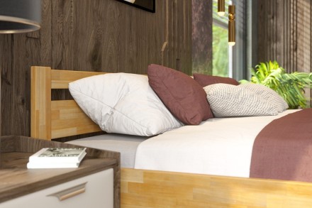 Az Emily ágyként nagyon népszerű, amely remekül passzol a gyerekszobába vagy a hálószobába. A fa tökéletes illata csodálatos hangulatot teremt a szobában, ami az alváshoz tökéletes.