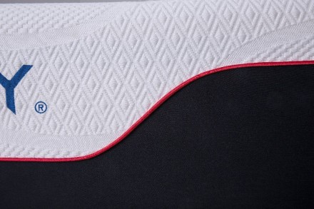 A Mlily Supreme Foam szivacs zselés memóriahabból, hűsítő hatású CoolFlex® habból és hideg habszivacsból készül, amelyek együttesen kiváló környezetet hoznak létre az ön alvásához.