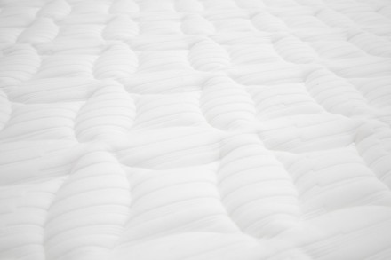 3 - közepesen kemény | Rugós matracok | Magassága 33 cm | Terhelhetőség  150 kg | Jótállás 5 év