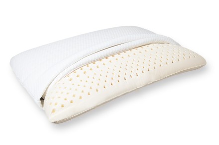 A Latex pillow Standard párna kiegyensúlyozott arányban tartalmaz természetes és szintetikus latexet. A természetes latex, a trópusi gumifa nedve, amely Délkelet-Ázsiában, Afrika és Dél-Amerika egyes részein nagy, gondosan kiválasztott és ellenőrzött ültetvényeken nő.