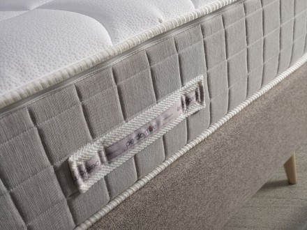 Kétféle keménységi érzet - 4, 5 | Hab matrac | Magassága 23 cm | Terhelhetőség  150 kg | Jótállás 10 év