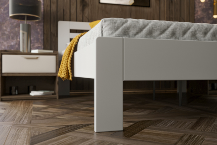 Szereti a fa illatát és az utánozhatatlan atmoszféráját, amivel megtölti a hálószobát? Ha igen, a Lola masszív ágyat Önnek alkottuk meg!