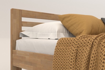 Szereti a fa illatát és az utánozhatatlan atmoszféráját, amivel megtölti a hálószobát? Ha igen, a Lola masszív ágyat Önnek alkottuk meg!