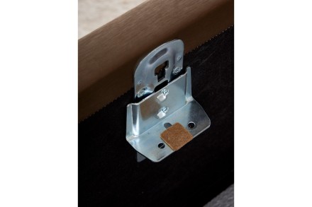 Az elegáns Nashville ágy fejtámlájának köszönhetően minden hálószobához illik, melyet különlegessé és vidámmá tesz.