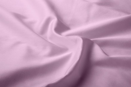 A prémiumszintű Klinmam egyszínű ágynemű a legfinomabb hosszúszálú fésült egyiptomi pamutból készült.