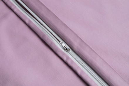 A prémiumszintű Klinmam egyszínű ágynemű a legfinomabb hosszúszálú fésült egyiptomi pamutból készült.