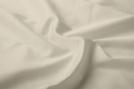 A prémiumszintű Klinmam egyszínű ágynemű a legfinomabb hosszúszálú fésült egyiptomi pamutból készült.