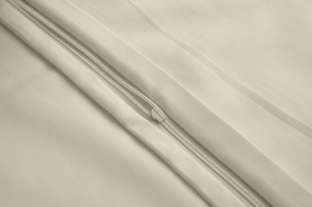 A prémiumszintű Klinmam egyszínű ágynemű a legfinomabb hosszúszálú fésült egyiptomi pamutból készült.