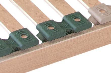 Stabil ágyrács 7 anatómiai zónával, mely megfelelően elosztja a test súlyát a matracon.