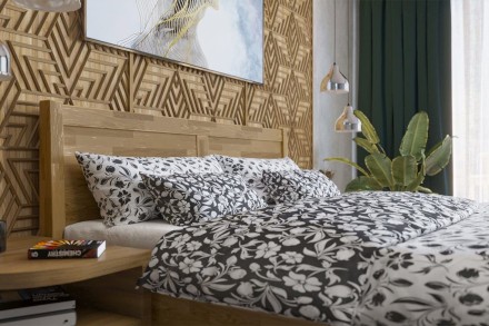 A robusztus, masszív Sion K3 ágy méltóságteljes központi eleme lesz hálószobájának, amely otthonosságot és kényelmet hoz magával.