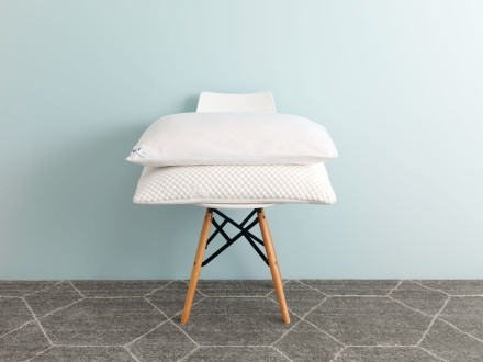 A TEMPUR® Cloud párna a speciális TEMPUR® alapanyagból készül, amely ötvözi a hihetetlen puhaságot és kényelmet a kellő és tökéletes gerinctartással együtt alvás közben.