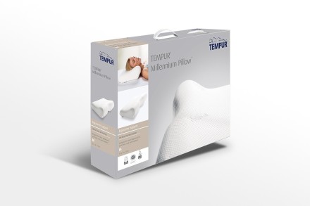 A párna széle előre hajlik, így ideális támaszt nyújt a felső nyaki gerincnek.