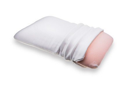 A puhább TEMPUR® alapanyag tökéletesen harmonizál az egyedi, kétoldalas kialakítással, így a párna puhább, mégis minőségi alátámasztást biztosít.