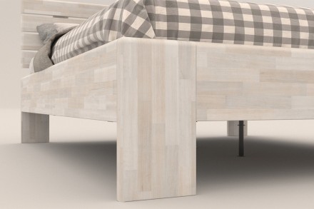 A tömör fából készült TESA ágy erős vázzal és minőségi,tartós kivitelű, erős vasalatokkal rendelkezik, melyek időtállóak.