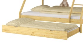 A könnyebb mozgatás érdekében az ágyneműtartó és a kihúzható matracfiók is görgőkkel van ellátva.