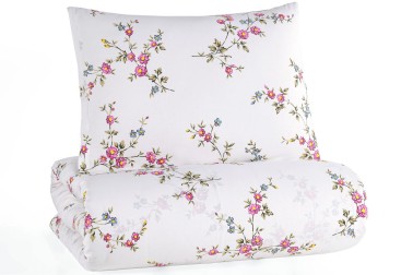 Az ágynemű kellemes tapintású, kiválóan elvezeti a nedvességet, és szinte egyáltalán nem gyűrődik.