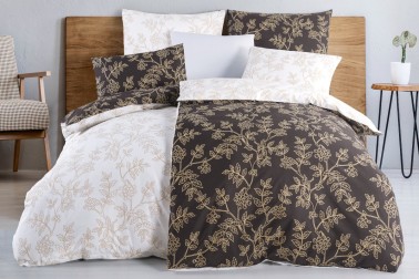 Az ágynemű kellemes tapintású, kiválóan elvezeti a nedvességet, és szinte egyáltalán nem gyűrődik.